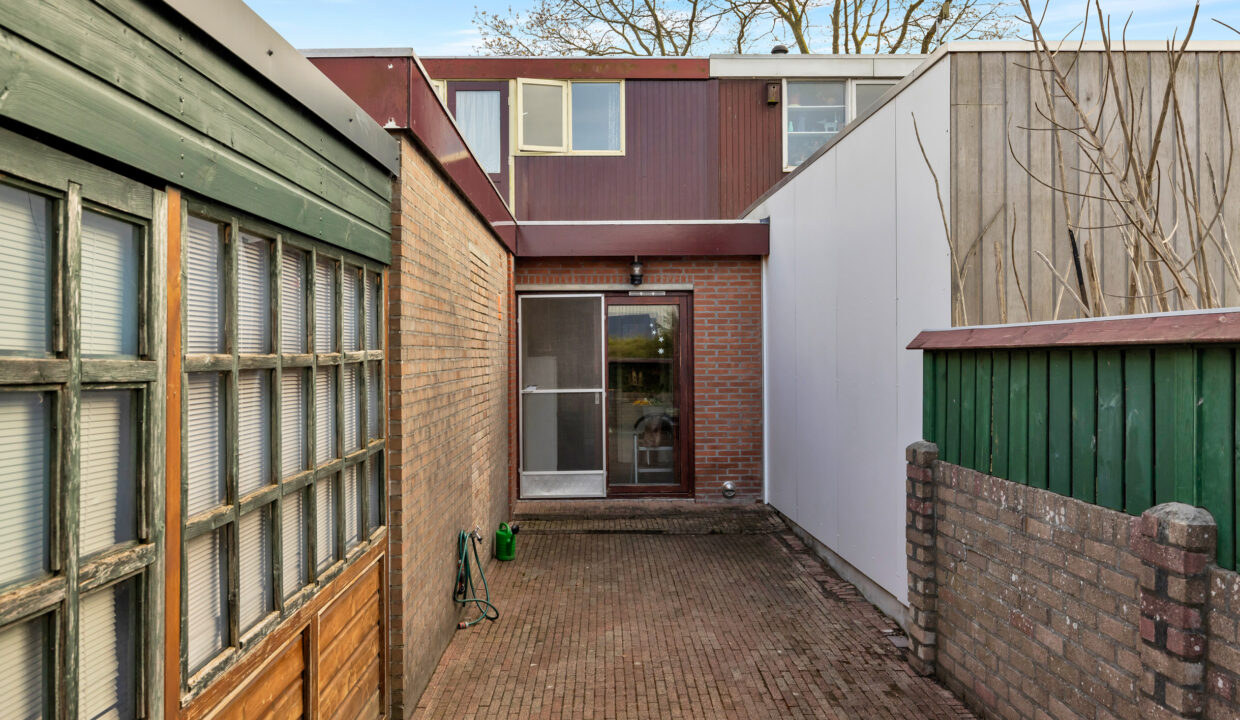 11-Achtertuin-03